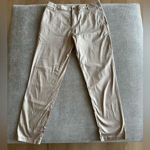 Birddogs 32 x 30 unlined khaki pants, driftwood khaki, barely worn